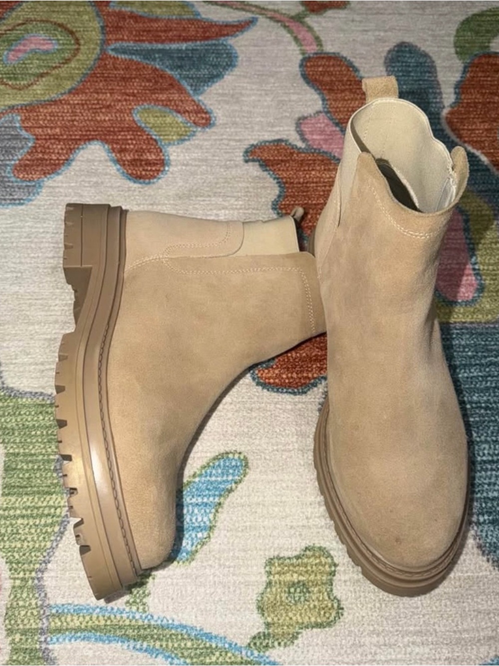 Steve Madden Tan Suede Chelsea Lug Ankle Boots